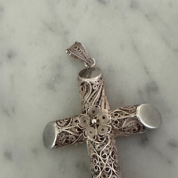 Antique Stunning Unique Filigree Cross - Picture 2 of 5